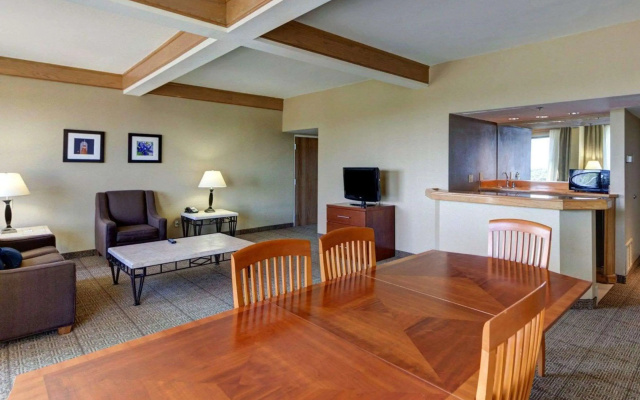 photo 3 of Comfort Inn and Suites Plano East