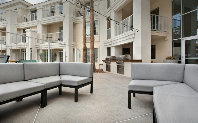photo 2 of Home2 Suites by Hilton Scottsdale Old Town
