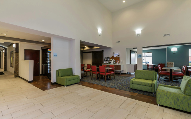 photo 2 of Holiday Inn Express Hotel & Suites South Bend by IHG