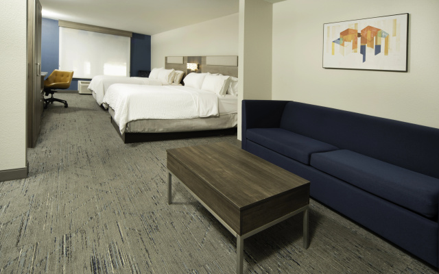 photo 4 of Holiday Inn Express Hotel and Suites St. Charles by IHG