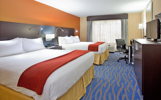 photo 4 of Holiday Inn Express & Suites St Louis Airport by IHG