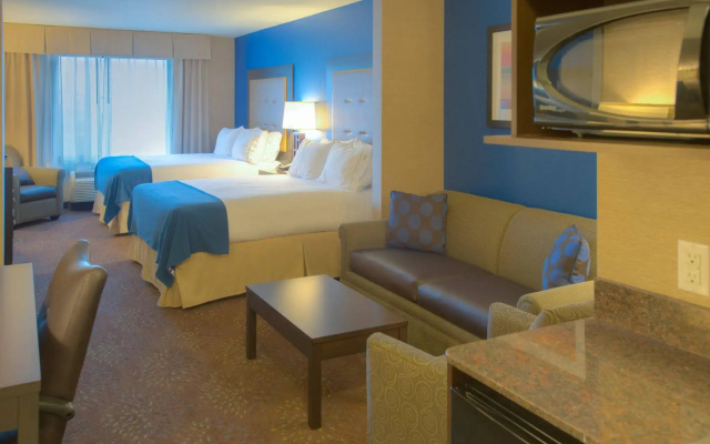 photo 5 of Holiday Inn Express & Suites Tacoma Downtown