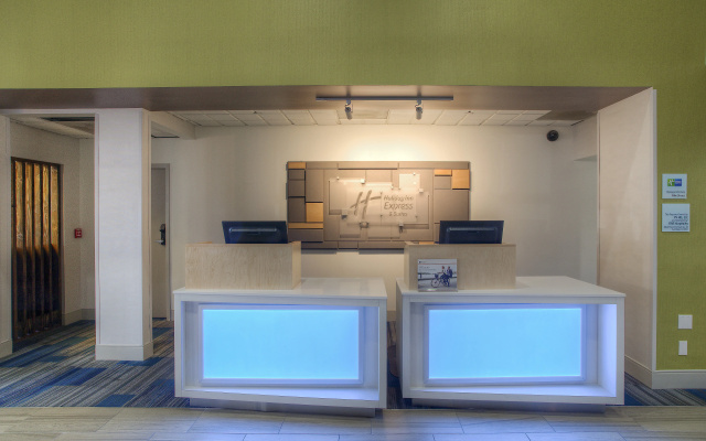 photo 3 of Holiday Inn Express & Suites Tempe by IHG