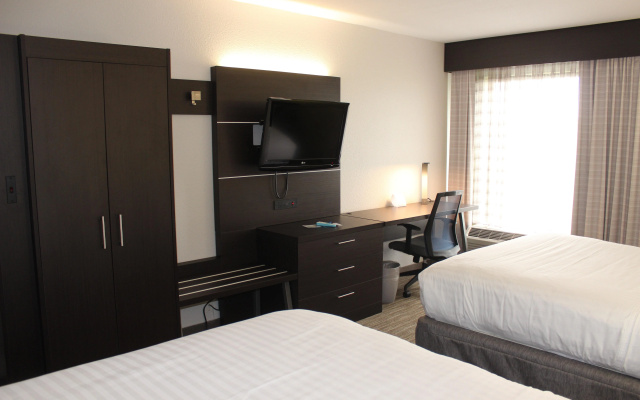 photo 3 of Holiday Inn Express & Suites Troy by IHG