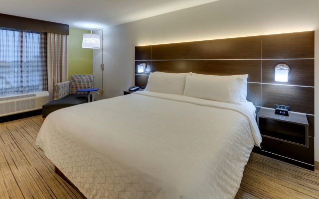 photo 5 of Holiday Inn Express & Suites Troy by IHG