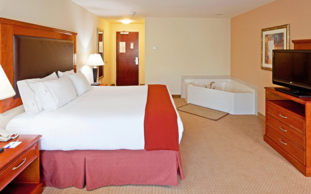 photo 4 of Holiday Inn Express & Suites Albany Airport Area - Latham by IHG