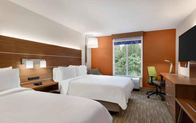 photo 4 of Holiday Inn Express Hotel and Suites of Opelika/Auburn by IHG