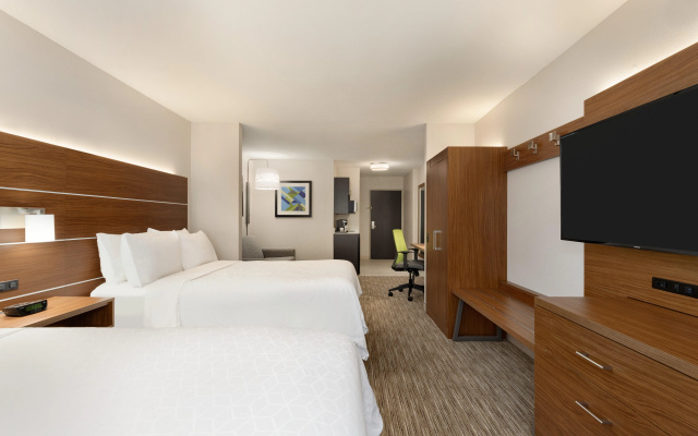 photo 5 of Holiday Inn Express Hotel and Suites of Opelika/Auburn by IHG