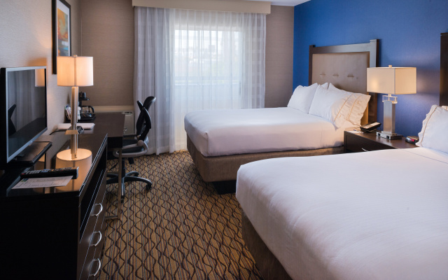 photo 3 of Holiday Inn Express & Suites Pasadena - Los Angeles by IHG