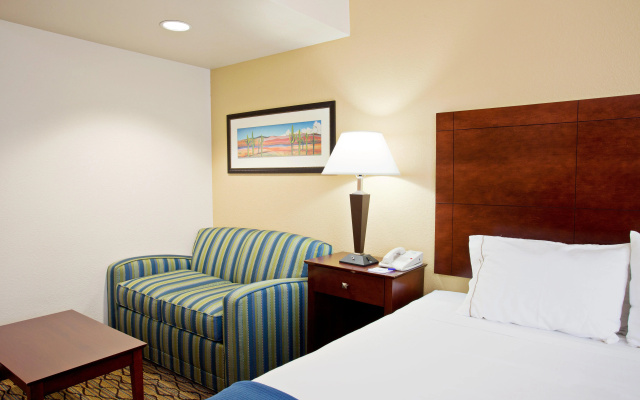 photo 5 of Holiday Inn Express Scottsdale North by IHG