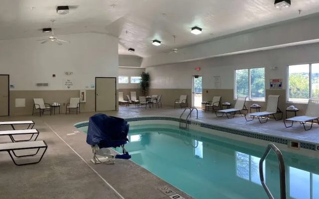 photo 3 of Wingate by Wyndham Ashland