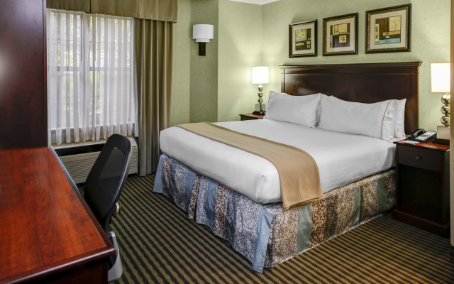 photo 5 of Holiday Inn Express & Suites Atlanta Buckhead by IHG