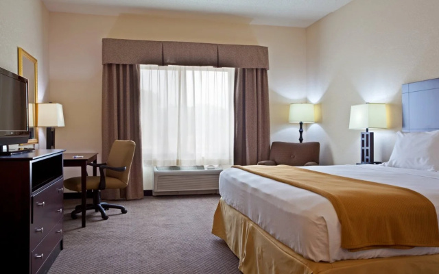 photo 5 of Holiday Inn Express & Suites Chicago West-O'Hare A