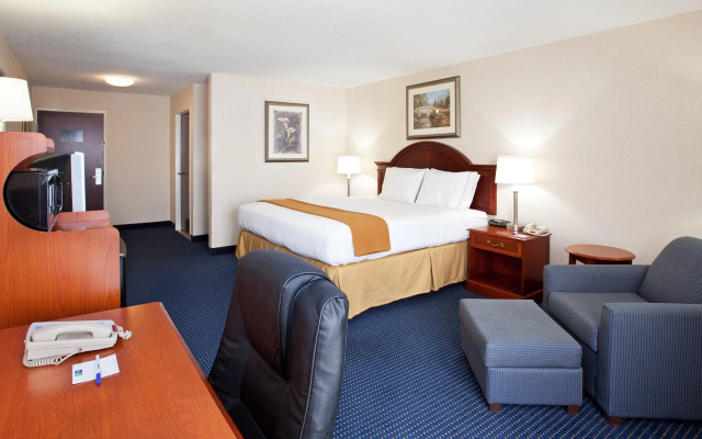 photo 4 of Holiday Inn Express Hotel & Suites Cleveland - Richfield by IHG