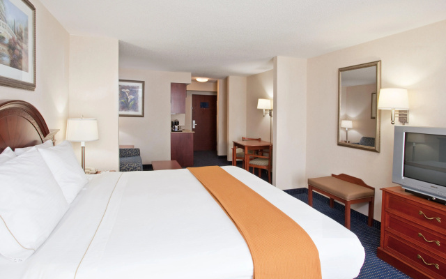 photo 5 of Holiday Inn Express Hotel & Suites Cleveland - Richfield by IHG
