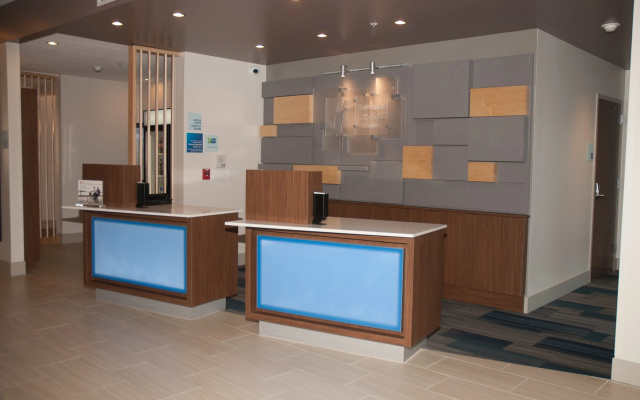 photo 4 of Holiday Inn Express & Suites Decatur by IHG