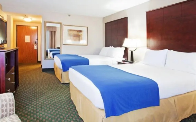 photo 4 of Holiday Inn Express Hotel & Suites Denver - Aurora