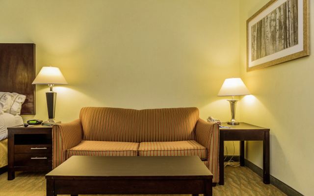photo 3 of HOLIDAY INN EXP STES HAMBURG by IHG