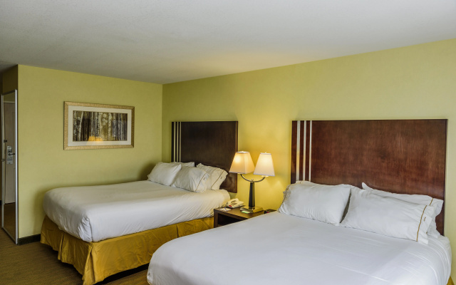 photo 4 of HOLIDAY INN EXP STES HAMBURG by IHG