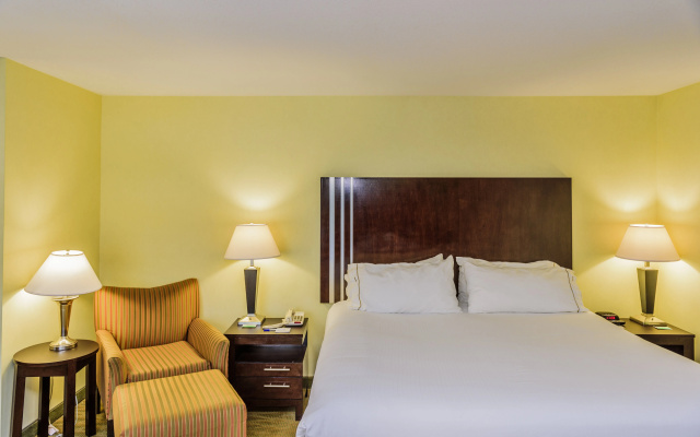 photo 5 of HOLIDAY INN EXP STES HAMBURG by IHG