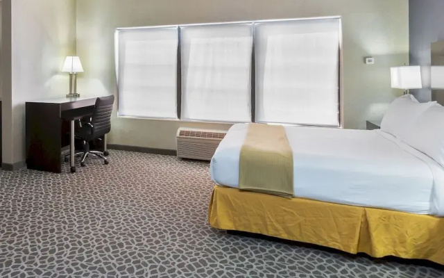 photo 4 of Holiday Inn Express Hotel & Suites Mt. Holly, An Ihg Hotel
