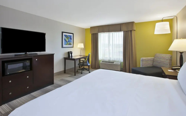 photo 3 of Holiday Inn Express & Suites Niles