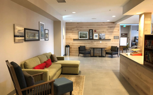 photo 2 of Country Inn & Suites by Radisson, San Jose International Airport, CA