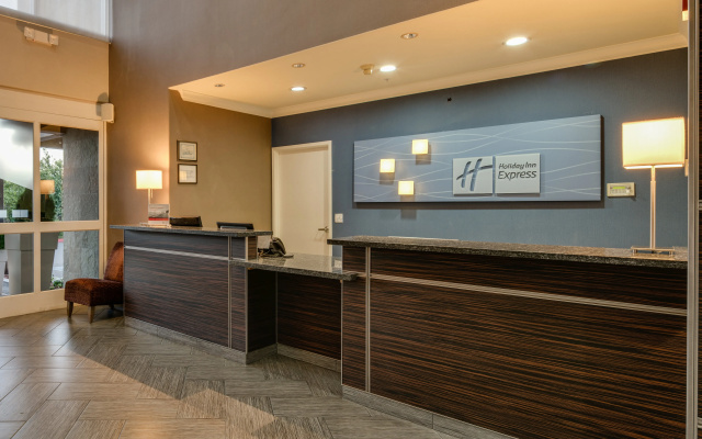 photo 2 of Holiday Inn Express & Suites Santa Clara by IHG
