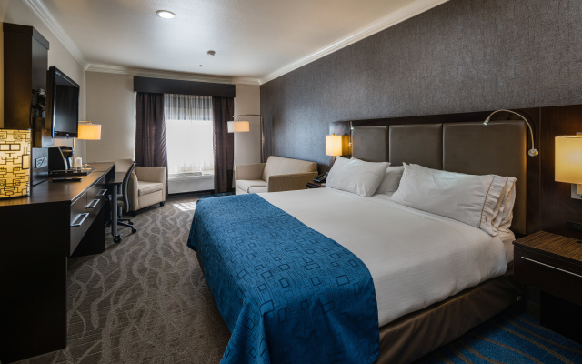 photo 3 of Holiday Inn Express & Suites Santa Clara by IHG
