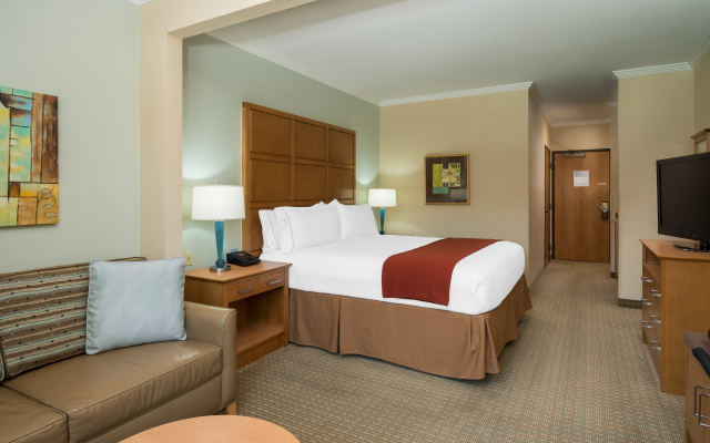 photo 4 of Holiday Inn Express & Suites Santa Clara-Silicon Valley by IHG