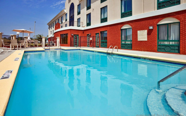 photo 5 of Holiday Inn Express Selma