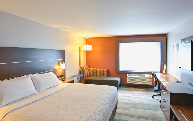photo 4 of Holiday Inn Express Houghton-Keweenaw by IHG