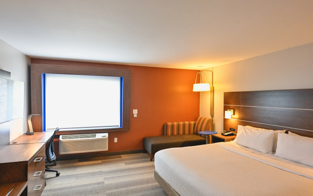 photo 5 of Holiday Inn Express Houghton-Keweenaw by IHG