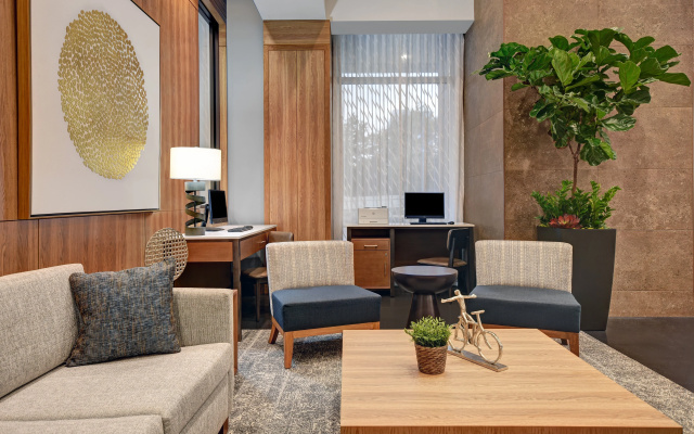 photo 4 of Holiday Inn Express Houston - Galleria Area by IHG