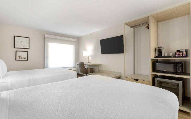 photo 5 of Best Western Plus Sugar Land/Stafford Hotel