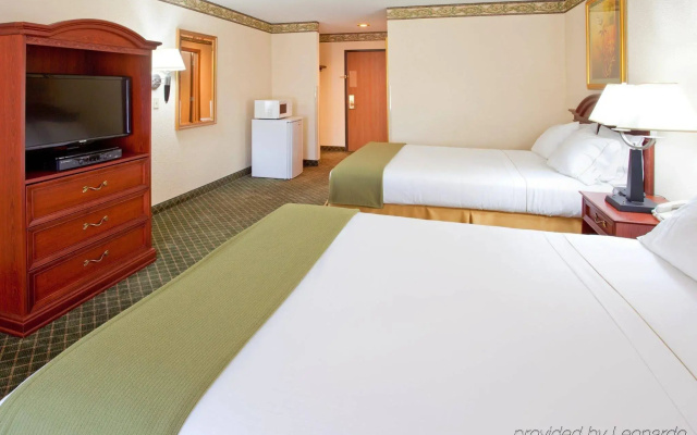 photo 5 of Holiday Inn Express Huntington