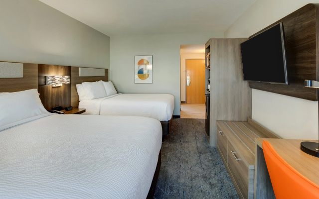 photo 5 of Holiday Inn Express I-95 Capitol Beltway-Largo by IHG