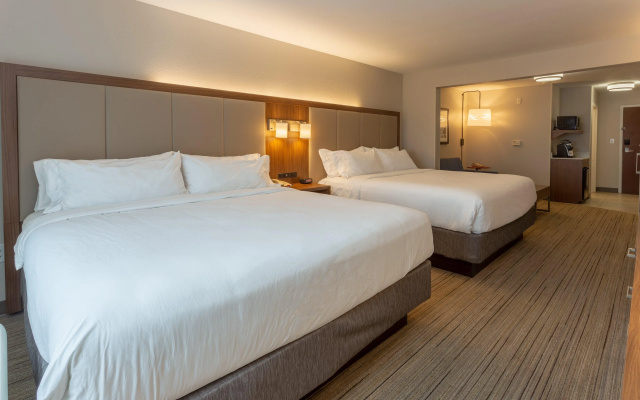 photo 5 of Holiday Inn Express Indianapolis - Southeast by IHG