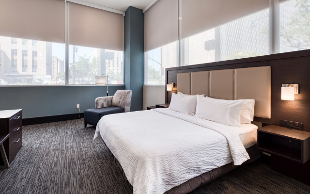 photo 4 of Holiday Inn Express Kansas City Downtown by IHG