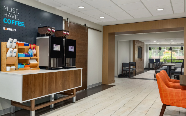 photo 3 of Holiday Inn Express - Atlanta/Kennesaw by IHG
