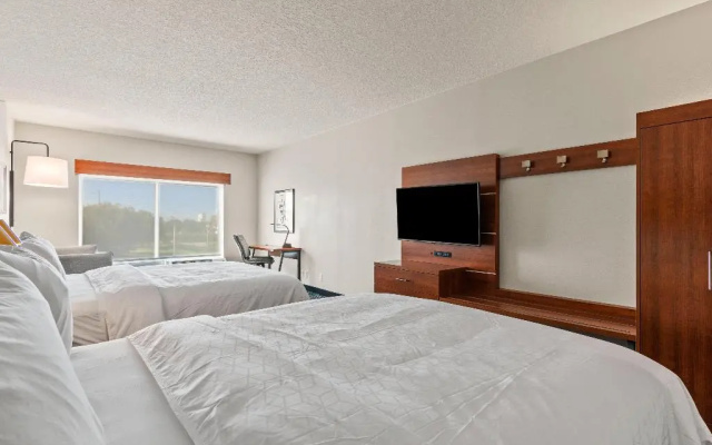 photo 2 of Holiday Inn Express Lake Buena Vista