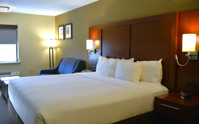 photo 4 of Comfort Inn Lancaster at Rockvale
