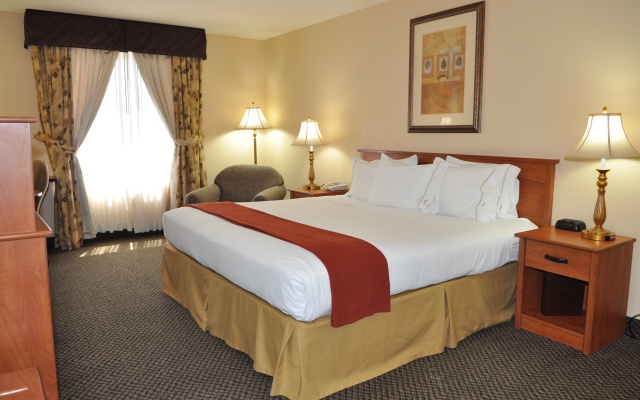 photo 5 of Holiday Inn Express Las Vegas-Nellis by IHG
