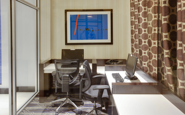 photo 4 of Holiday Inn Express Hotel and Suites Laurel by IHG