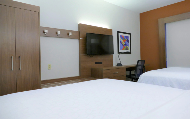photo 3 of Holiday Inn Express Lebanon by IHG