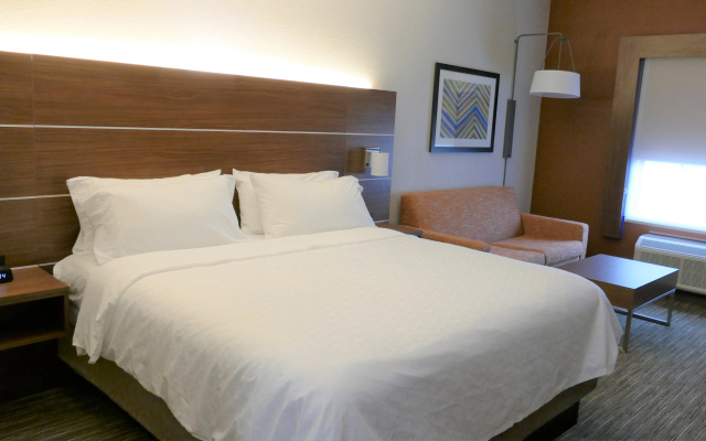 photo 4 of Holiday Inn Express Lebanon by IHG