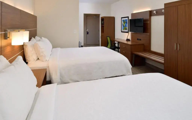 photo 4 of Holiday Inn Express Lodi
