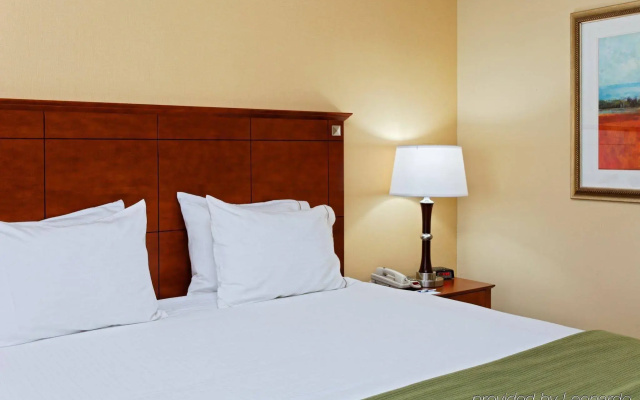 photo 2 of The Inn at Long Beach