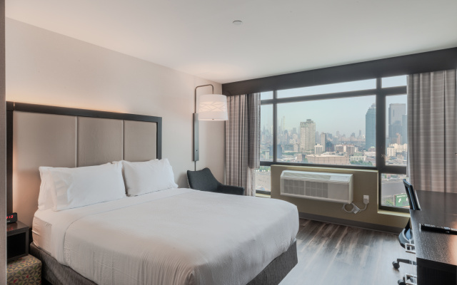 photo 4 of Holiday Inn Express Long Island City E New York by IHG