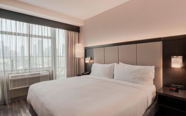 photo 5 of Holiday Inn Express Long Island City E New York by IHG